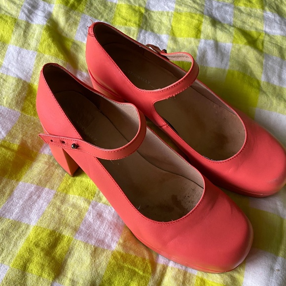 Intentionally Blank Watermelon Mika Heels - Picture 5 of 5